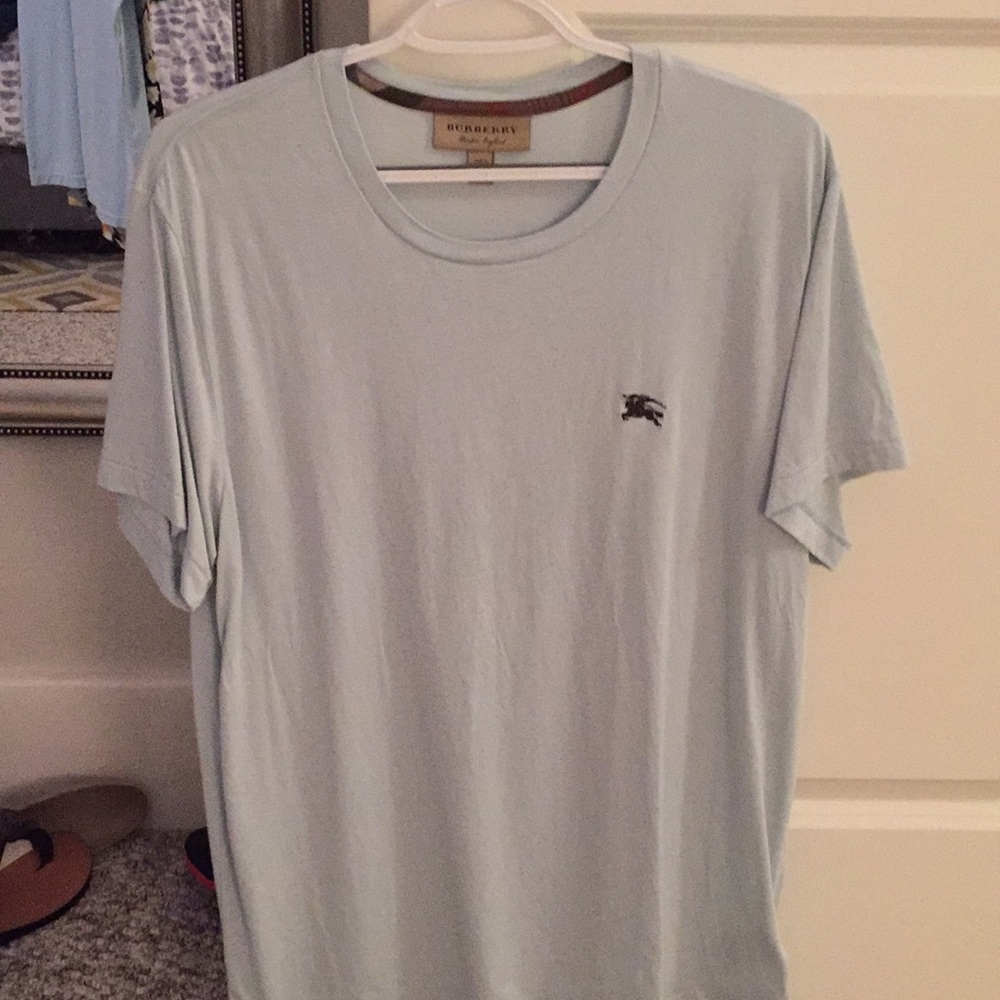 Men’s baby blue Burberry s/s shirt EUC